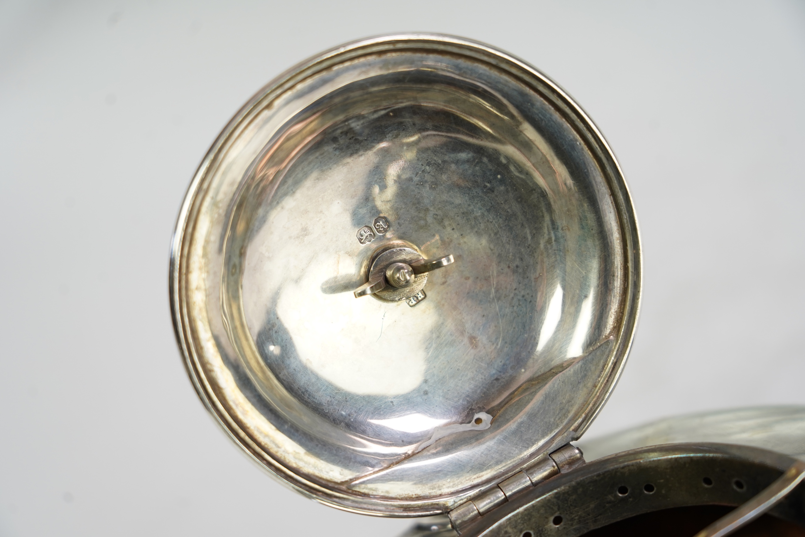 A William IV silver melon shaped teapot, by Pearce & Burrows